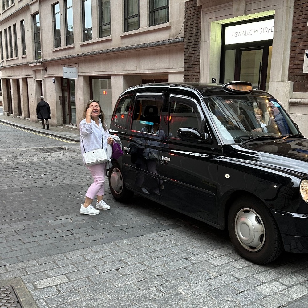 Meet your Posher, Paula